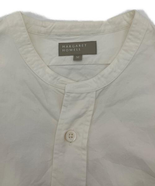 MARGARET HOWELL（マーガレットハウエル）MARGARET HOWELL (マーガレットハウエル) バンドカラーシャツ ホワイト サイズ:Mの古着・服飾アイテム