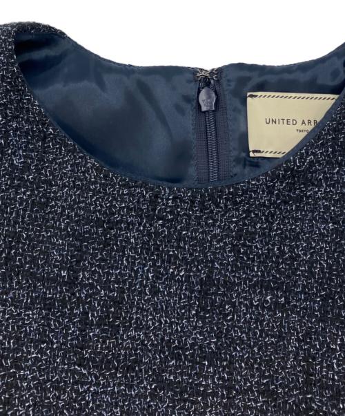 UNITED ARROWS（ユナイテッドアローズ）UNITED ARROWS (ユナイテッドアローズ) ミックスツイード バックペプラムブラウス ネイビー サイズ:36の古着・服飾アイテム
