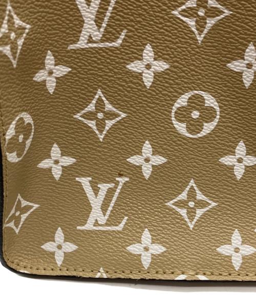LOUIS VUITTON（ルイ ヴィトン）LOUIS VUITTON (ルイ ヴィトン) トートバッグ ホワイト×グリーンの古着・服飾アイテム