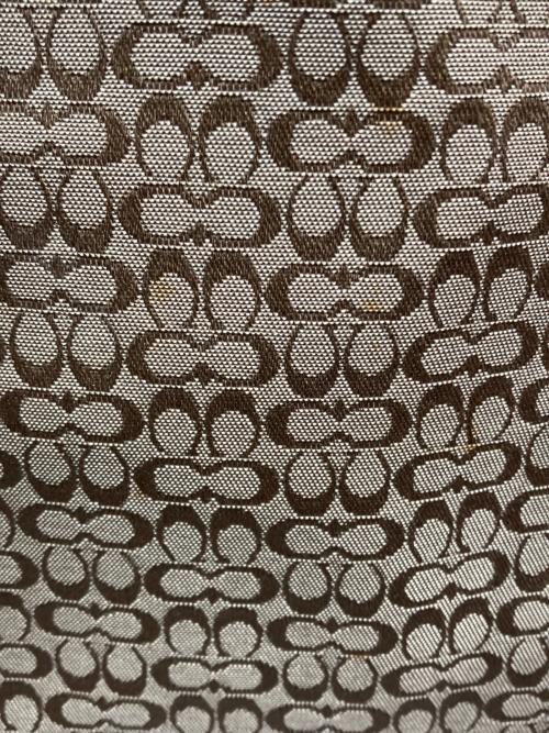 COACH（コーチ）COACH (コーチ) マイクロシグネチャートートバッグ ベージュの古着・服飾アイテム
