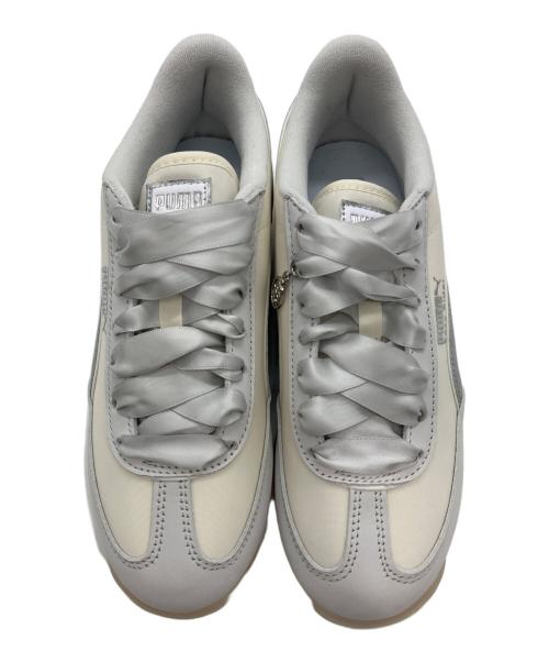 PUMA（プーマ）PUMA (プーマ) FRAY ID (フレイ アイディー) Easy Rider ローカットスニーカー ホワイト×グレー サイズ:23.5の古着・服飾アイテム
