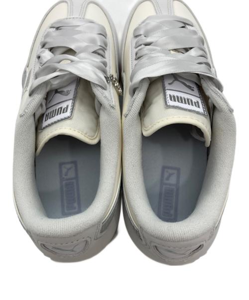 PUMA（プーマ）PUMA (プーマ) FRAY ID (フレイ アイディー) Easy Rider ローカットスニーカー ホワイト×グレー サイズ:23.5の古着・服飾アイテム