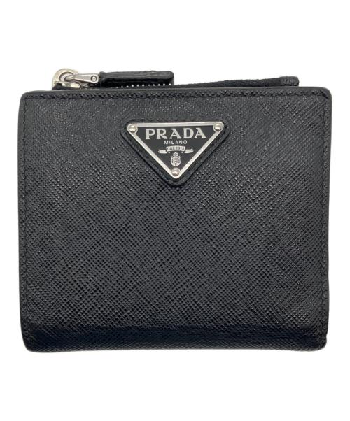PRADA（プラダ）PRADA (プラダ) サフィアーノトライアングル財布 ブラックの古着・服飾アイテム