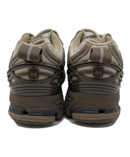 NEW BALANCE（ニューバランス）NEW BALANCE (ニューバランス) M1906R GRAY(HD) ブラウン サイズ:24の古着・服飾アイテム