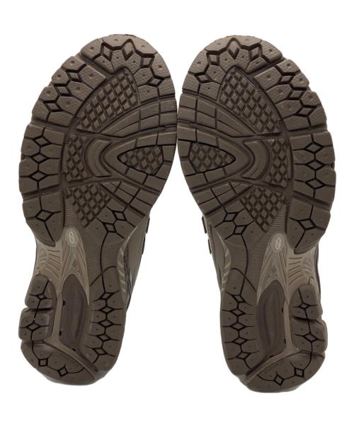 NEW BALANCE（ニューバランス）NEW BALANCE (ニューバランス) M1906R GRAY(HD) ブラウン サイズ:24の古着・服飾アイテム