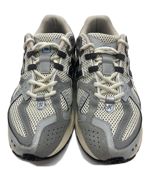 NEW BALANCE（ニューバランス）NEW BALANCE (ニューバランス) ローカットスニーカー ベージュ×グレー サイズ:28の古着・服飾アイテム