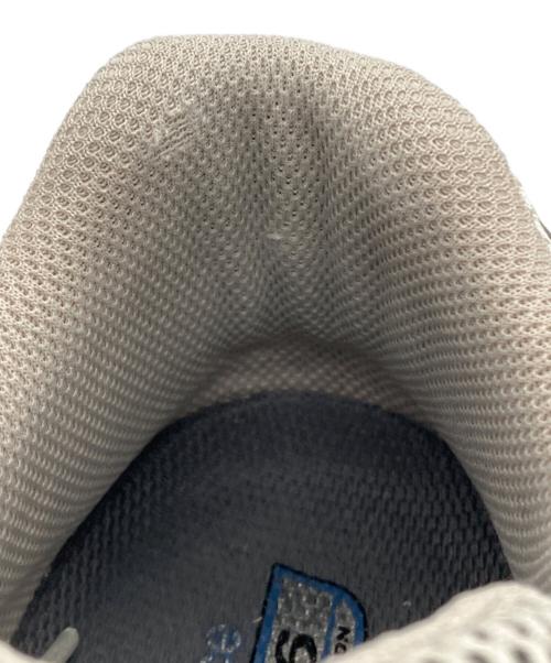 NEW BALANCE（ニューバランス）NEW BALANCE (ニューバランス) ローカットスニーカー ベージュ×グレー サイズ:28の古着・服飾アイテム