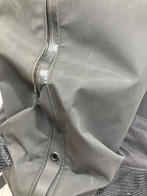 ARC'TERYX（アークテリクス）ARC'TERYX (アークテリクス) Arro 22 バックパック ブラックの古着・服飾アイテム