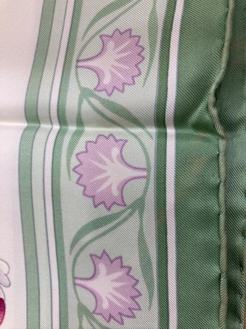 HERMES（エルメス）HERMES (エルメス) カレ90 スカーフ 野生のカーネーションとナデシコ科の植物 グリーンの古着・服飾アイテム