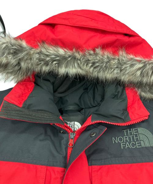 THE NORTH FACE（ザ ノース フェイス）THE NORTH FACE (ザ ノース フェイス) Gotham Jacket ダウンジャケット レッド×ブラック サイズ:Mの古着・服飾アイテム