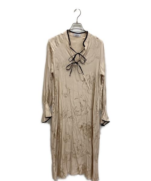 sahara（サハラ）sahara (サハラ) Piping Flower Dress ワンピース ベージュ サイズ:Freeの古着・服飾アイテム