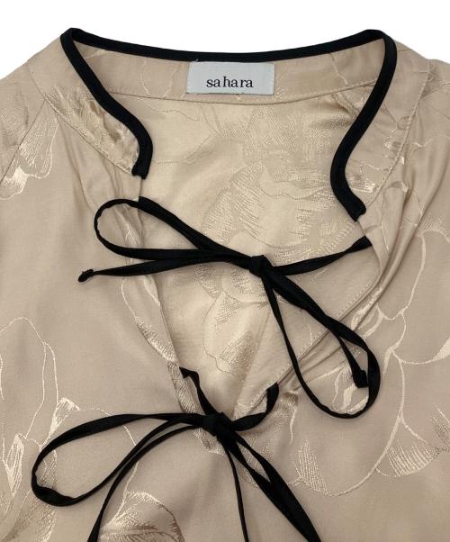 sahara（サハラ）sahara (サハラ) Piping Flower Dress ワンピース ベージュ サイズ:Freeの古着・服飾アイテム