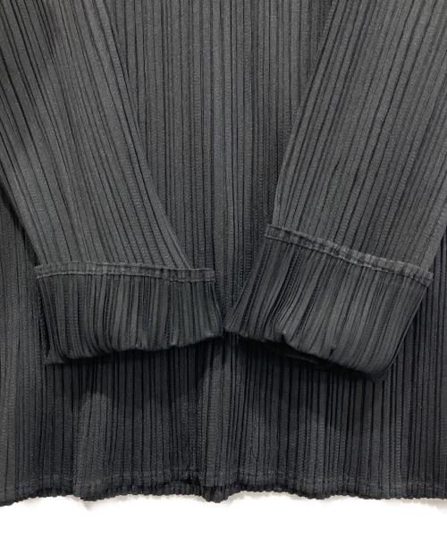 ISSEY MIYAKE（イッセイミヤケ）ISSEY MIYAKE (イッセイミヤケ) プリーツブラウス ブラック サイズ:Mの古着・服飾アイテム