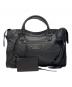 BALENCIAGA（バレンシアガ）の古着「ザ・シティ リザード風型押し2WAYバッグ」｜ブラック