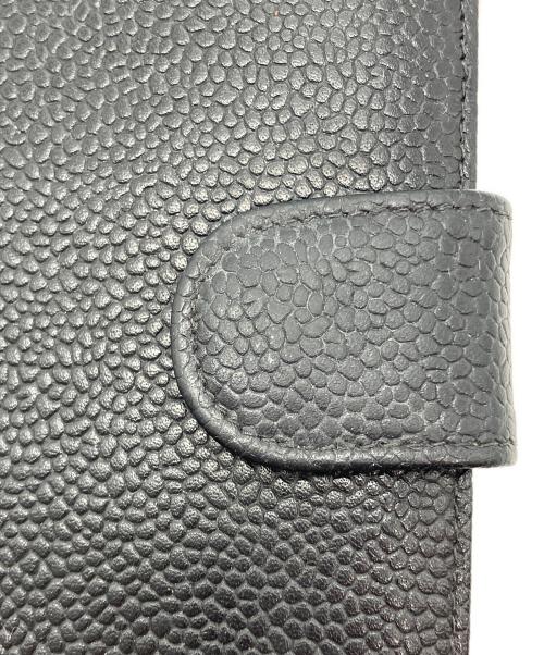 CHANEL（シャネル）CHANEL (シャネル) キャビアスキン 2つ折り長財布 ブラックの古着・服飾アイテム