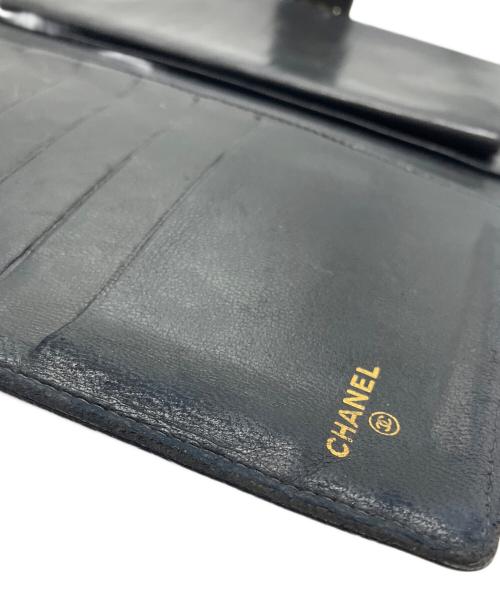 CHANEL（シャネル）CHANEL (シャネル) キャビアスキン 2つ折り長財布 ブラックの古着・服飾アイテム