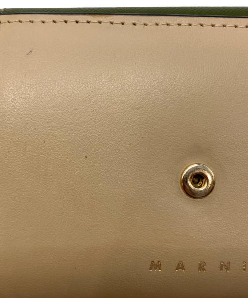 MARNI（マルニ）MARNI (マルニ) レザー 3つ折り財布 ベージュ×グリーンの古着・服飾アイテム