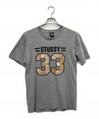 stussyステューシー）の古着「ナンバリングTシャツ」｜グレー