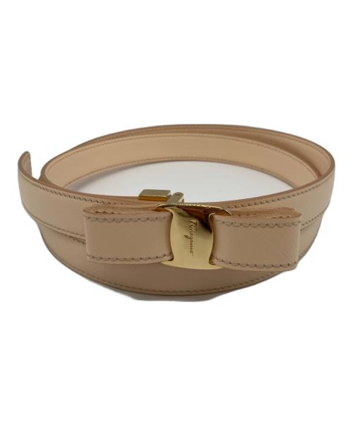Salvatore Ferragamo（サルヴァトーレ フェラガモ）Salvatore Ferragamo (サルヴァトーレ フェラガモ) ヴァラリボンレザーベルト ベージュ サイズ:100cmの古着・服飾アイテム