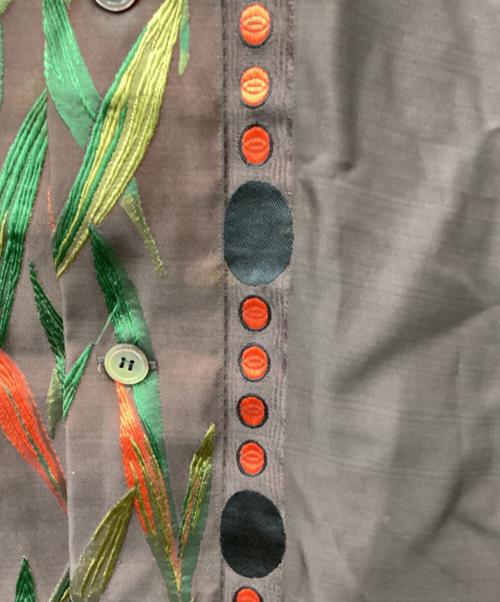 Yohji Yamamoto pour homme（ヨウジヤマモト プールオム）Yohji Yamamoto pour homme (ヨウジヤマモト プールオム) 97AW蝋人形期 レーヨン草刺繍シャツ ブラウン サイズ:Ｍの古着・服飾アイテム