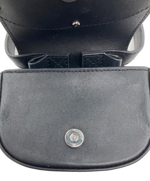 DIESEL（ディーゼル）DIESEL (ディーゼル) 1dr xs distressed crossbody bag ブラックの古着・服飾アイテム