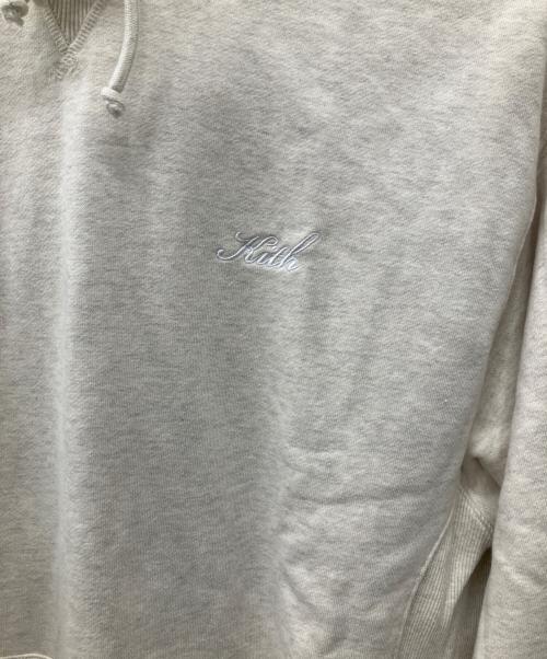 KITH（キス）KITH (キス) ロゴ刺繍プルオーバーパーカー ベージュ サイズ:Mの古着・服飾アイテム
