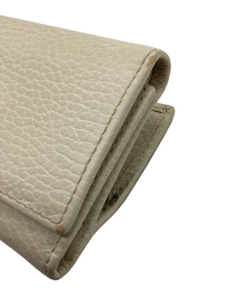 GUCCI（グッチ）GUCCI (グッチ) GGマーモント ミディアム ウォレット ベージュの古着・服飾アイテム