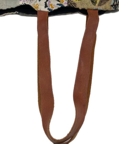 mina perhonen（ミナ ペルホネン）mina perhonen (ミナ ペルホネン) ピースバックバスケット ベージュの古着・服飾アイテム