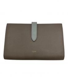 CELINE（セリーヌ）の古着「ラージストラップウォレット」｜グレー