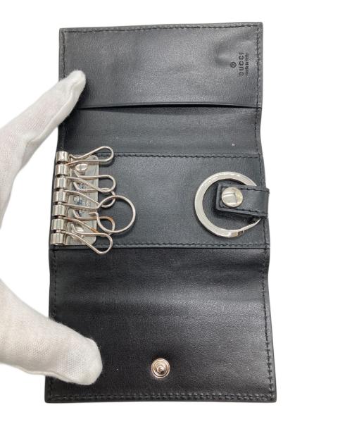 GUCCI（グッチ）GUCCI (グッチ) エンボスジャンボキーケース ブラックの古着・服飾アイテム