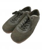 COSコス）の古着「ミニマルスエードスニーカー」｜オリーブ