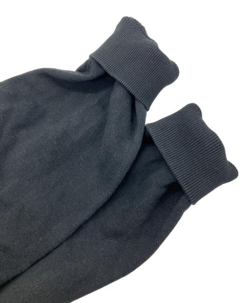 THE BLACK EYE PATCH（ブラックアイパッチ）THE BLACK EYE PATCH (ブラックアイパッチ) HANDLE WITH CARE CREW SWEAT ブラック サイズ:Mの古着・服飾アイテム