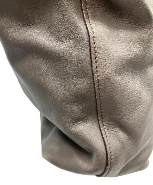 PRADA（プラダ）PRADA (プラダ) 2WAYショルダーバッグ グレーの古着・服飾アイテム