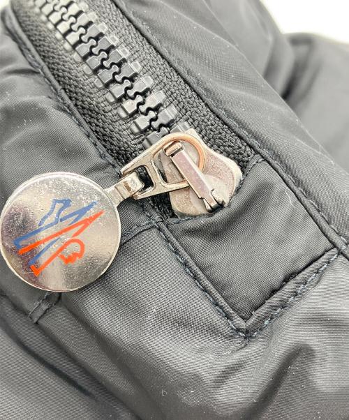 MONCLER（モンクレール）MONCLER (モンクレール) ダウンジャケット ブラックの古着・服飾アイテム