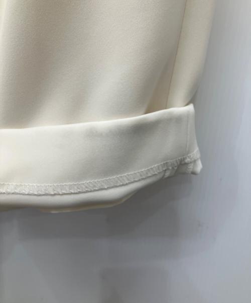 St.cecilia（セントセシリア）St.cecilia (セントセシリア) ベルトワイドパンツ ベージュ サイズ:Mの古着・服飾アイテム