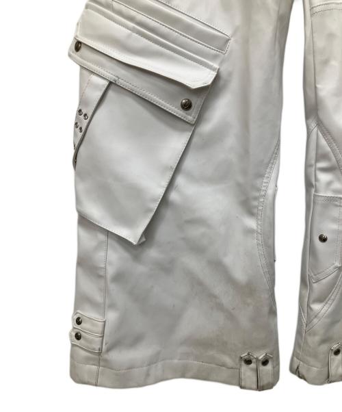 cozy worldwide（コジー ワールドワイド）cozy worldwide (コジー ワールドワイド) ホワイトカーゴパンツ ホワイト サイズ:Sの古着・服飾アイテム