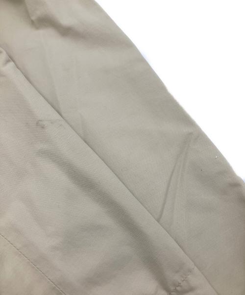ARMANI COLLEZIONI（アルマーニ コレツィオーニ）ARMANI COLLEZIONI (アルマーニ コレツィオーニ) 切替ステンカラーコート ベージュ サイズ:14の古着・服飾アイテム