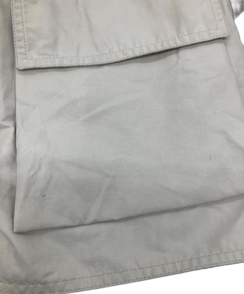 ARMANI COLLEZIONI（アルマーニ コレツィオーニ）ARMANI COLLEZIONI (アルマーニ コレツィオーニ) 切替ステンカラーコート ベージュ サイズ:14の古着・服飾アイテム