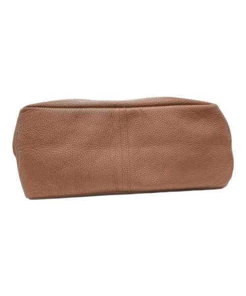 YOUNG & OLSEN The DRYGOODS STORE（ヤングアンドオルセン ザ ドライグッズストア）YOUNG & OLSEN The DRYGOODS STORE (ヤングアンドオルセン ザ ドライグッズストア) EMBOSSED LEATHER TOTE M ブラウンの古着・服飾アイテム