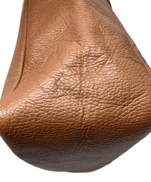 YOUNG & OLSEN The DRYGOODS STORE（ヤングアンドオルセン ザ ドライグッズストア）YOUNG & OLSEN The DRYGOODS STORE (ヤングアンドオルセン ザ ドライグッズストア) EMBOSSED LEATHER TOTE M ブラウンの古着・服飾アイテム