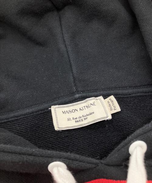 maison kitsune（メゾンキツネ）MAISON KITSUNE (メゾンキツネ) プルオーバーパーカー ブラック サイズ:XSの古着・服飾アイテム