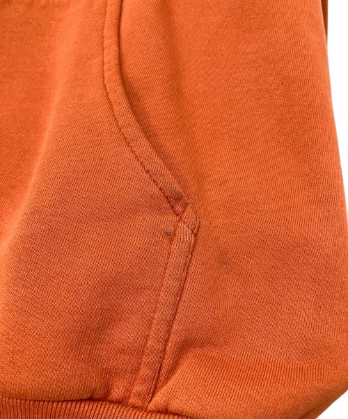 LEVI'S（リーバイス）LEVI'S (リーバイス) プルオーバーパーカー オレンジ サイズ:Mの古着・服飾アイテム