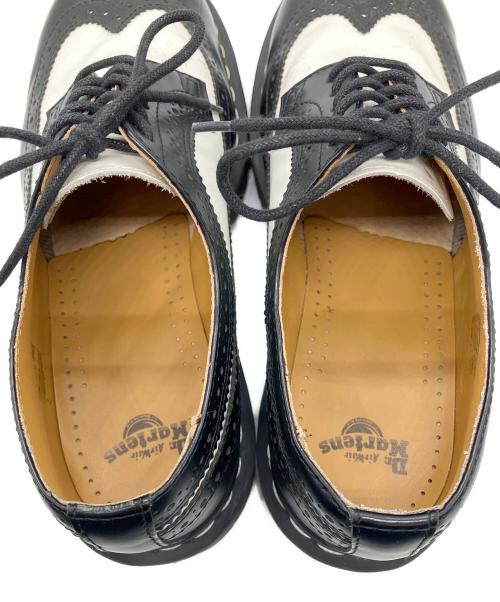 Dr.Martens（ドクターマーチン）Dr.Martens (ドクターマーチン) ウィングチップシューズ ブラック×ホワイト サイズ:US8の古着・服飾アイテム