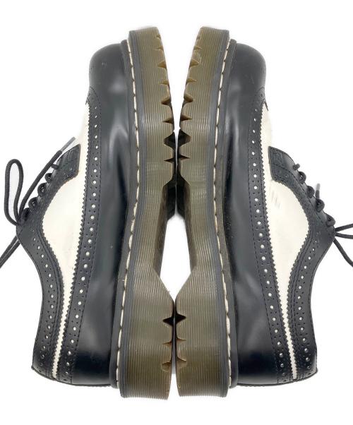 Dr.Martens（ドクターマーチン）Dr.Martens (ドクターマーチン) ウィングチップシューズ ブラック×ホワイト サイズ:US8の古着・服飾アイテム