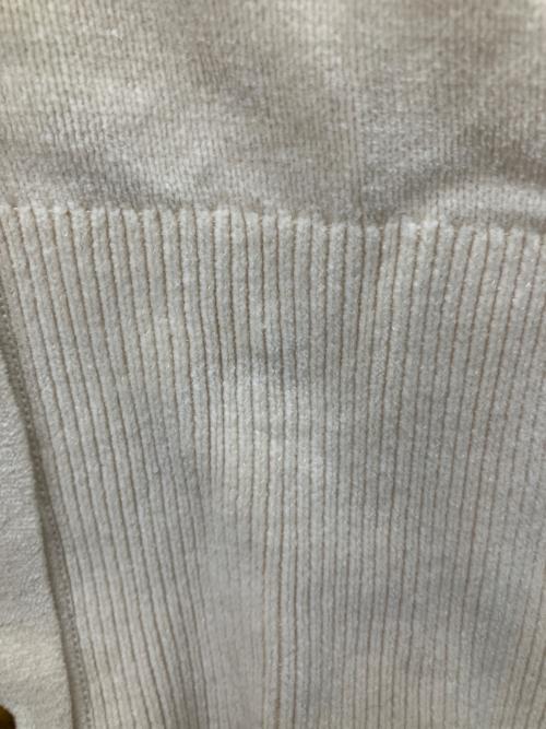 Con te（コンテ）Con te (コンテ) フラップボタンカーディガン ベージュ サイズ:記載なしの古着・服飾アイテム