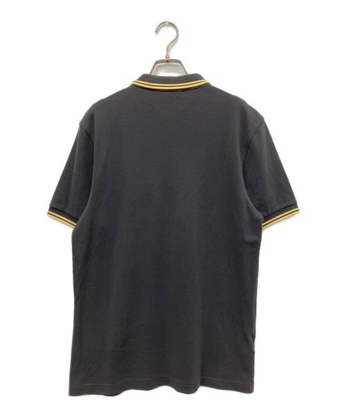 FRED PERRY（フレッドペリー）FRED PERRY (フレッドペリー) ポロシャツ グレー サイズ:Mの古着・服飾アイテム