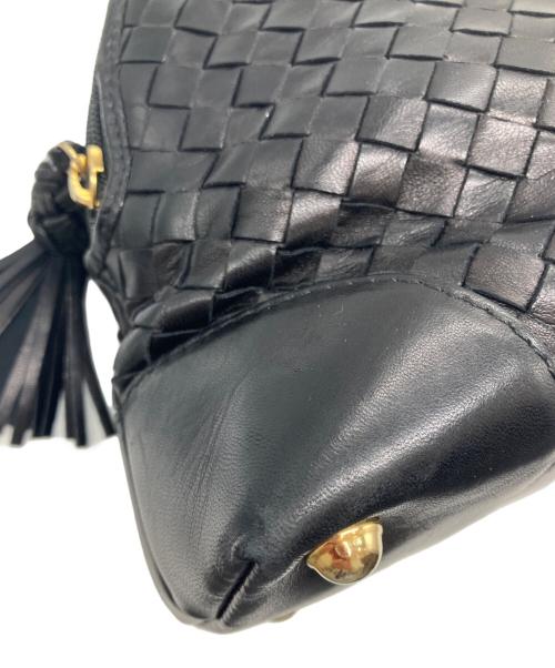 BOTTEGA VENETA（ボッテガベネタ）BOTTEGA VENETA (ボッテガベネタ) イントレチャート　タッセル付き2way　バッグ ブラックの古着・服飾アイテム