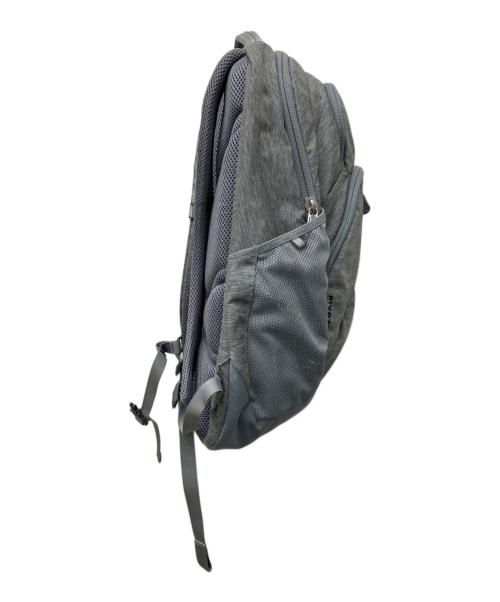 THE NORTH FACE（ザ ノース フェイス）THE NORTH FACE (ザ ノース フェイス) PIVOTER　バックパック グレーの古着・服飾アイテム