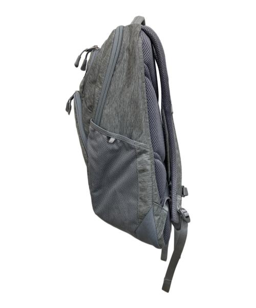 THE NORTH FACE（ザ ノース フェイス）THE NORTH FACE (ザ ノース フェイス) PIVOTER　バックパック グレーの古着・服飾アイテム