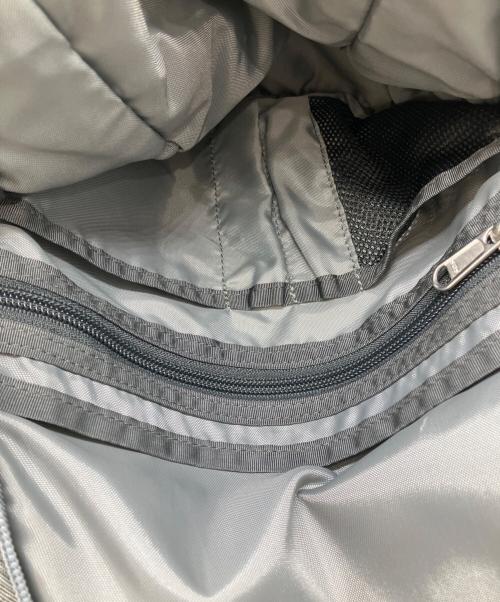 THE NORTH FACE（ザ ノース フェイス）THE NORTH FACE (ザ ノース フェイス) PIVOTER　バックパック グレーの古着・服飾アイテム